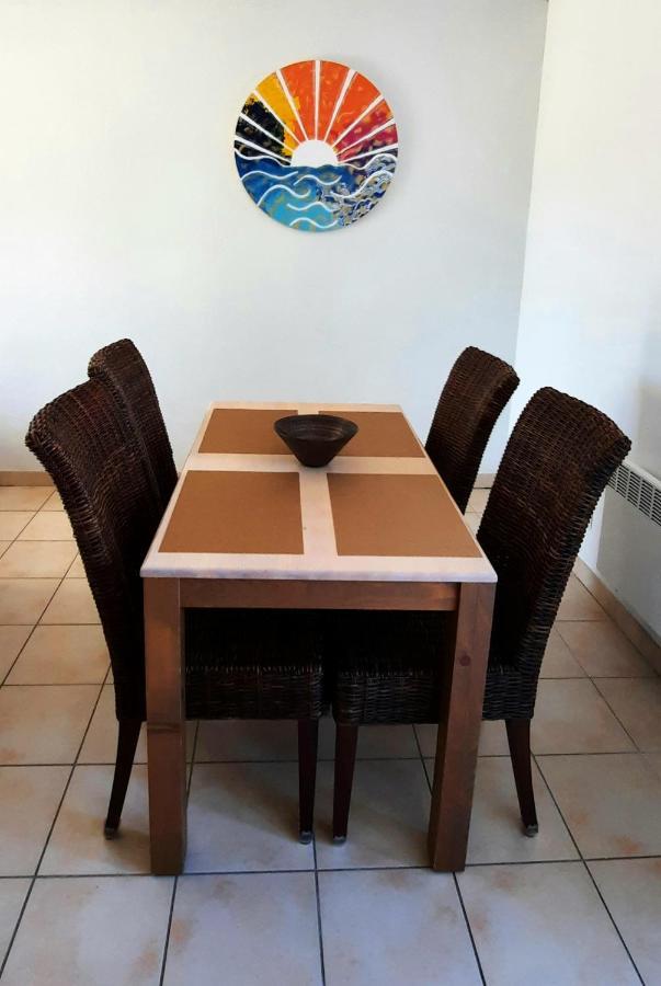 Chez Ced Et Laeti, Appartement Prive Avec Jardin Et Terrasse Dans Residence L'Estuaire Muni D'Une Piscine Couverte Et Aire De Jeu, Linge De Lit Et De Salle D'Eau Ainsi Que Tele, Compris Dans Le Tarif Profitez A Fond De Notre Belle Region ル・ヴェルドン・シュル・メール エクステリア 写真